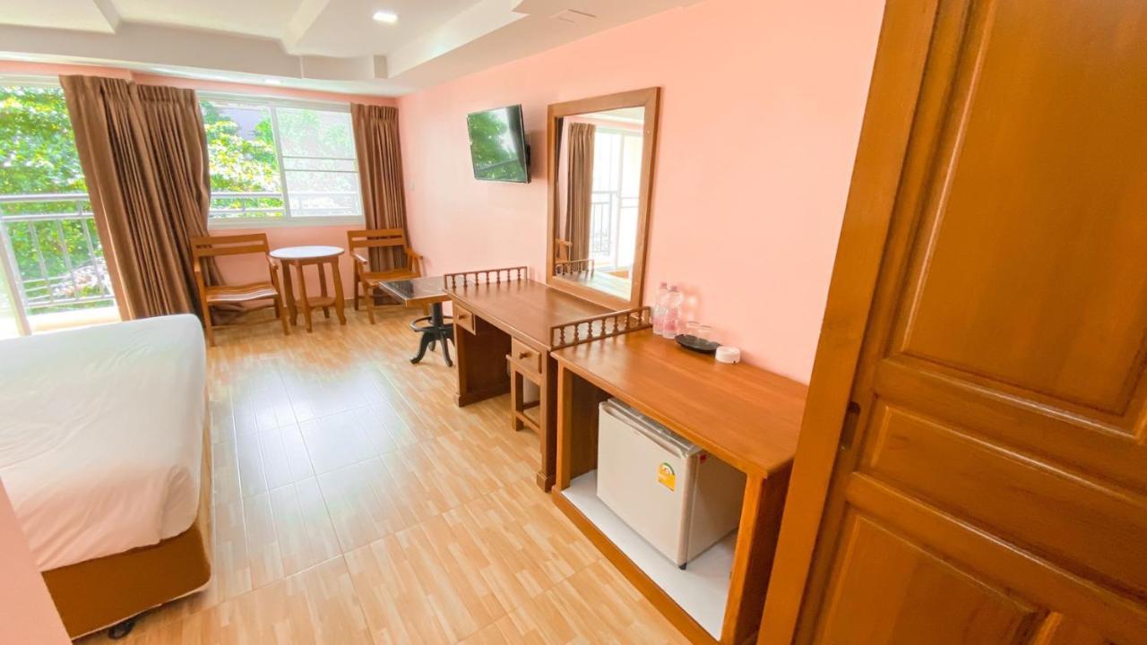 A.A. Pattaya Golden Beach Hotel Exterior photo